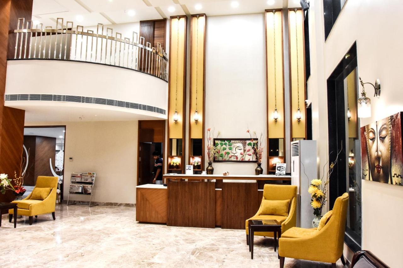 Hotel Platinum Shravasti Katra  Exterior photo