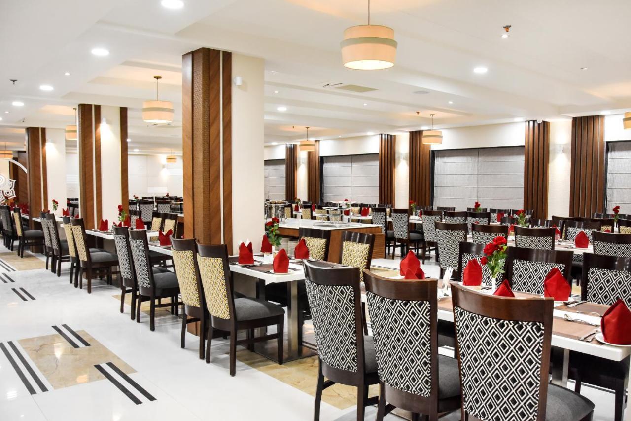 Hotel Platinum Shravasti Katra  Exterior photo