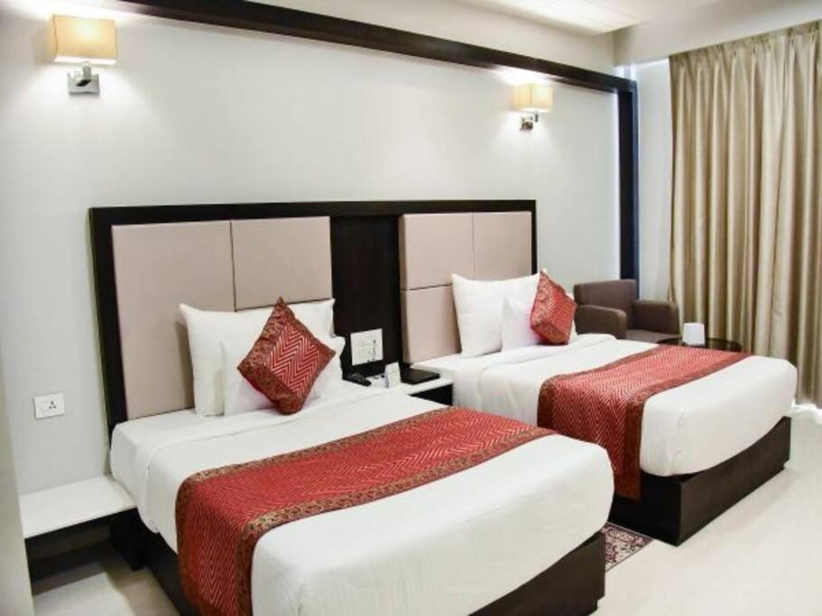 Hotel Platinum Shravasti Katra  Exterior photo